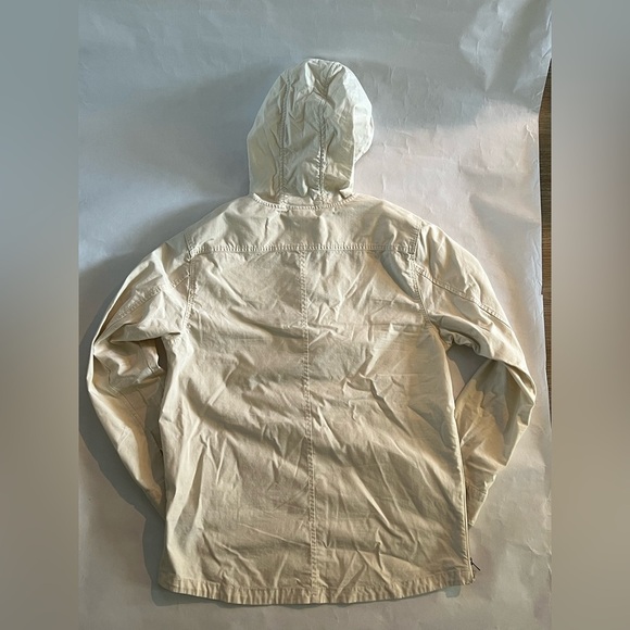 The North Face outdoors pullover with side zip - Picture 7 of 7